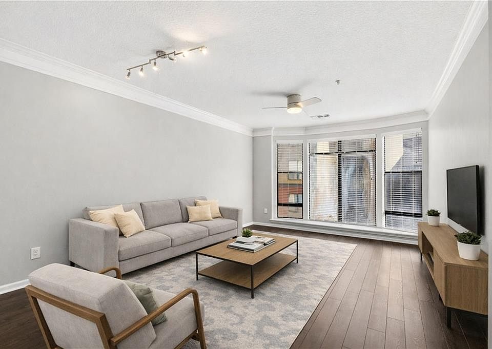 1st image of 400 17th St NW Unit 2237