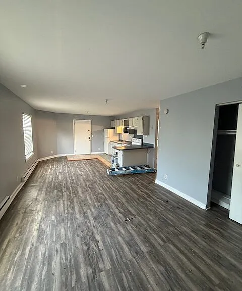 200 Catherine St — Photo 6