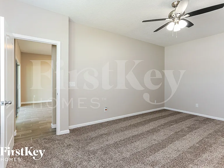 1633 Mathews Manor Dr — Photo 10