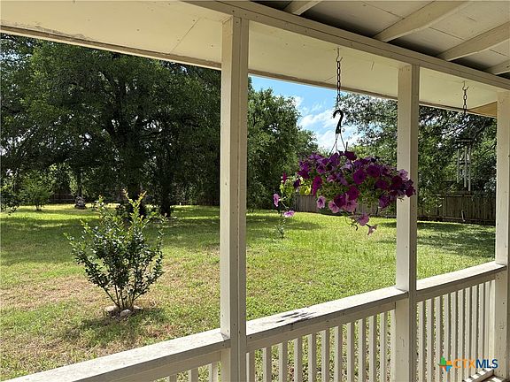 3rd image of 113 Deer Springs Dr