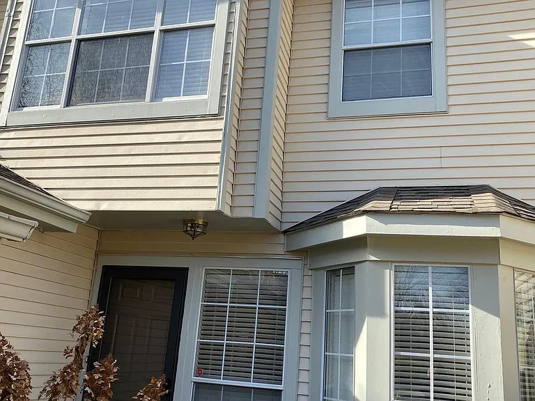 4 Kensington Ct — Photo 2