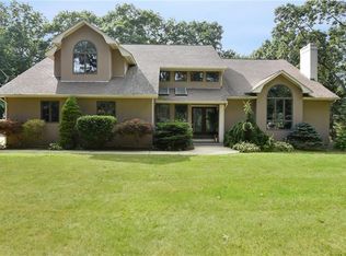 218 Plain Rd, North Kingstown, RI 02852
