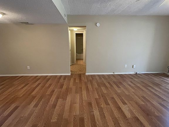 3rd image of 7600 Abbey Ln #27