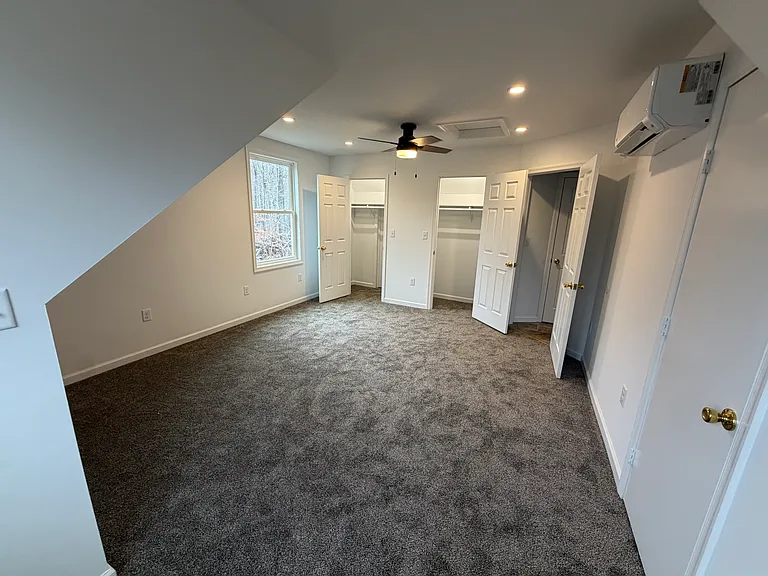 450 Lakeland Ln — Photo 9