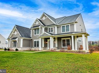 105 Willow Creek Ln, Hummelstown, PA 17036