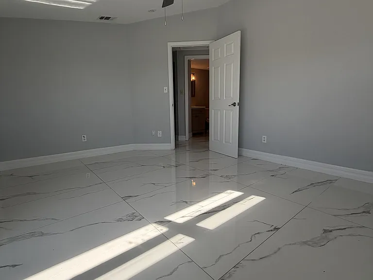 10280 Carolina St #1 — Photo 6