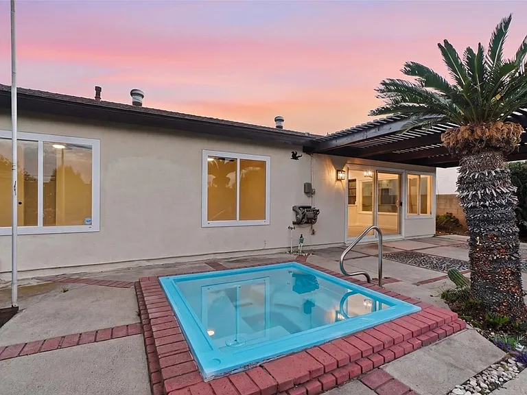 16560 Elm Haven Dr — Photo 28