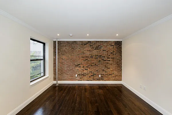 Rented by Voro New York | media 10