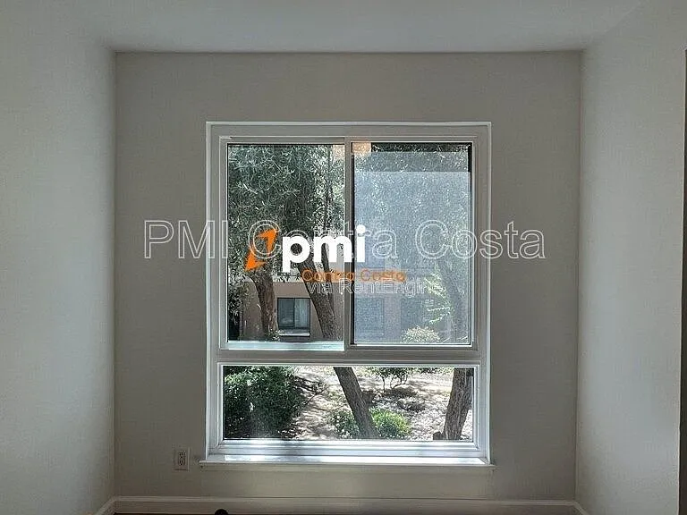 470 N Civic Dr #204 — Photo 7
