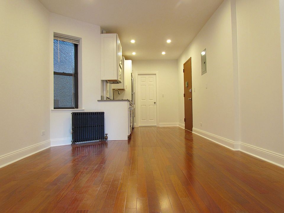 1st image of 206 Sullivan St APT 7