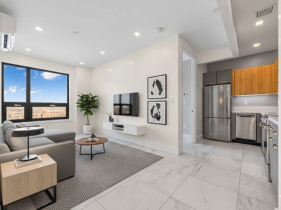 3rd image of 1801 Broadway #5J