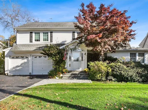 142 Berry Hill Road, Syosset, NY 11791