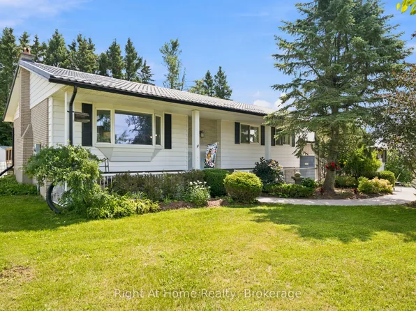 659 Foley Rd, Selwyn, ON K0L 1T0