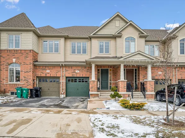 42 Stonehill Ave, Kitchener, ON N2R 0N8