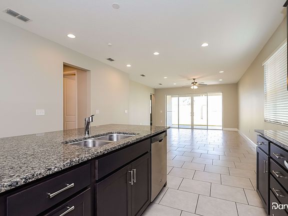 4th image of 364 Buchannan Dr