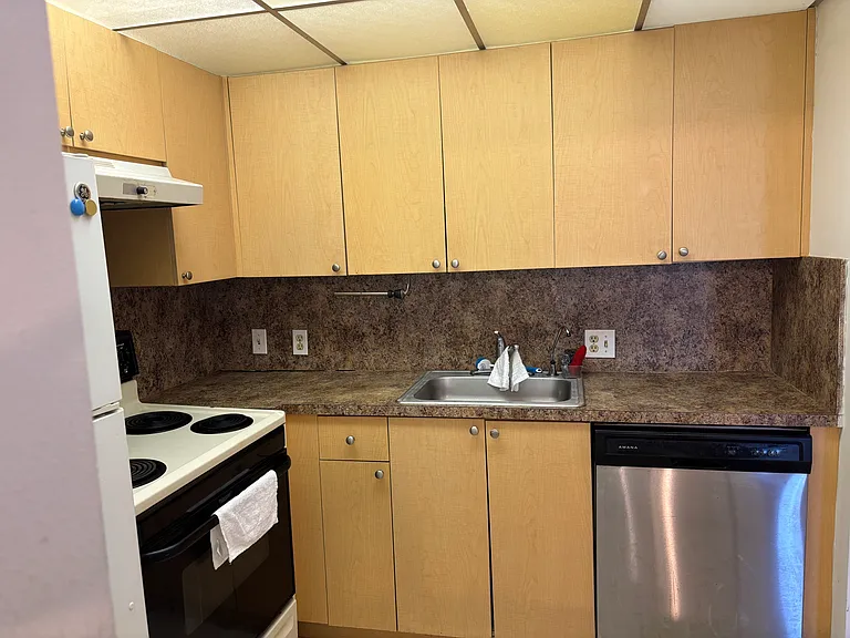 143 Mansfield D #D — Photo 5