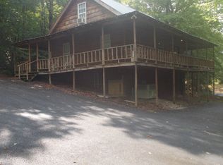5560 Old Kentucky Rd, Byrdstown, TN 38549