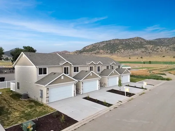 70 Cedar Ln, Malad City, ID 83252