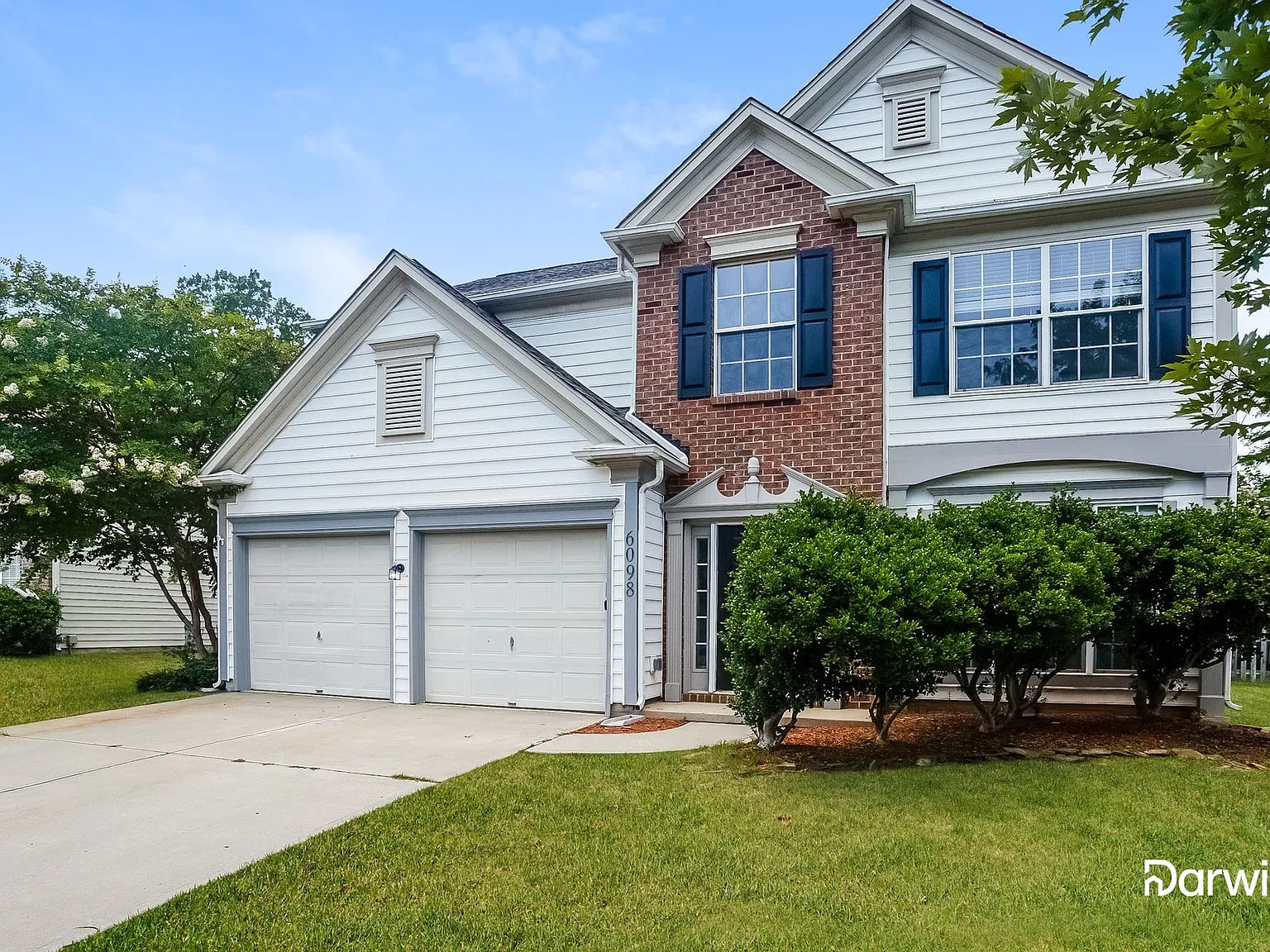 4 bed, 3.0 bath, 2072 sqft, $2,385 — Photo 2