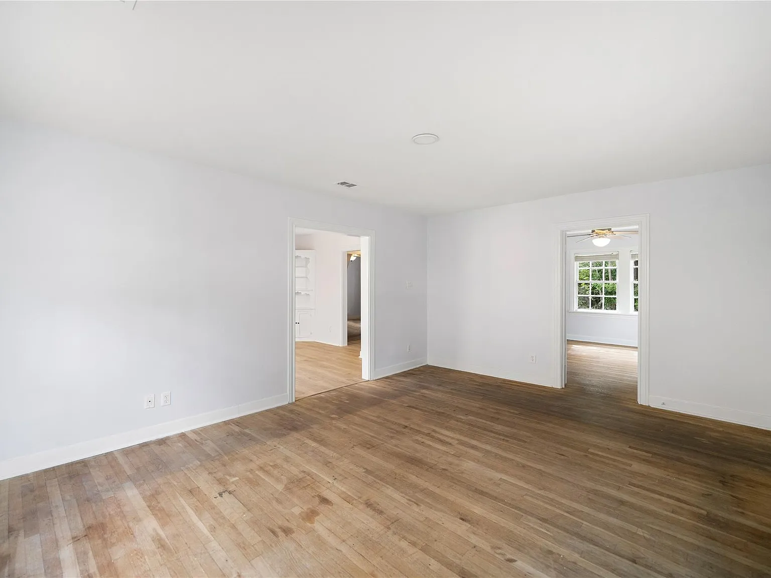 3 bed, 1.0 bath, 1179 sqft, $1,750 — Photo 3