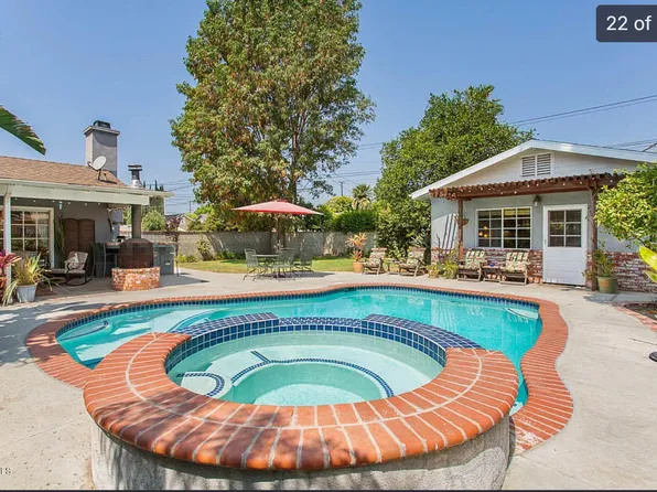 15841 Gresham St, North Hills, CA 91343