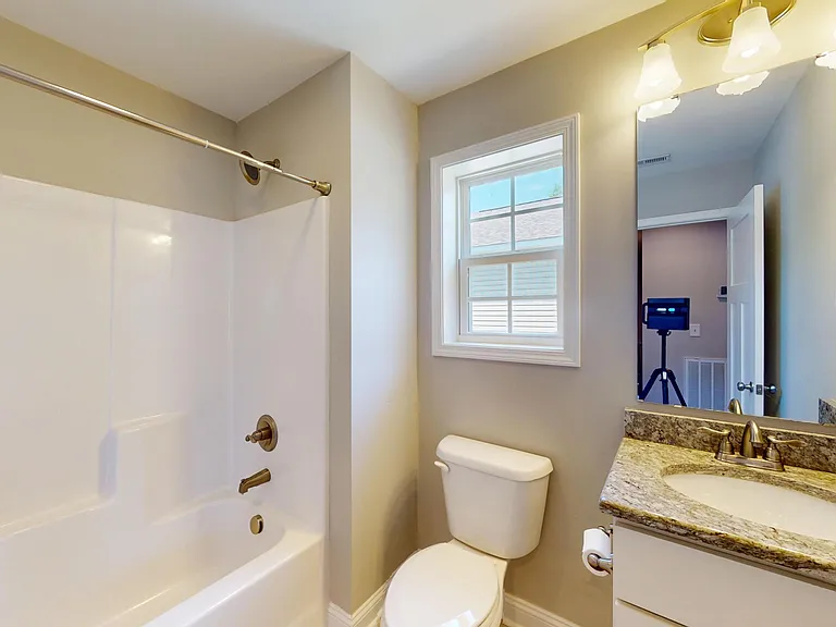 203 S Pine St — Photo 12