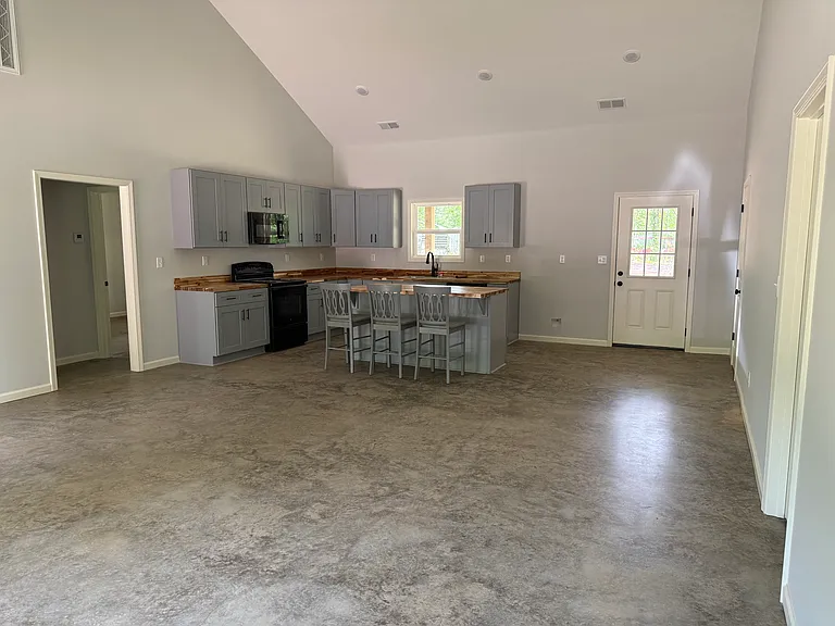4904 Sunny Grove Cv — Photo 3