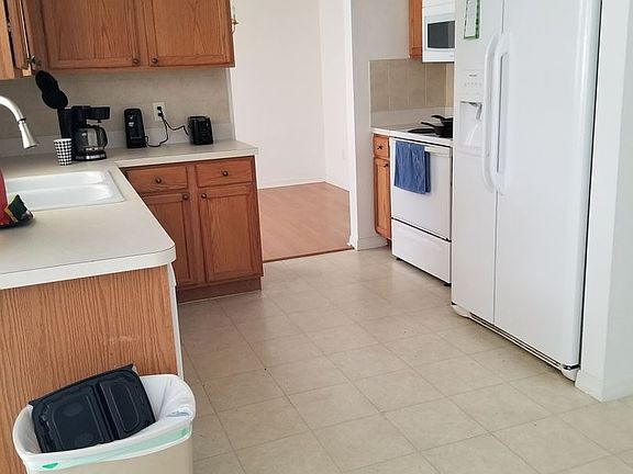 2nd image of 626 SW McHole Ave