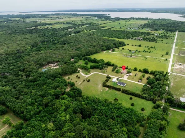 628 Broken Bridge Dr, Quinlan, TX 75474