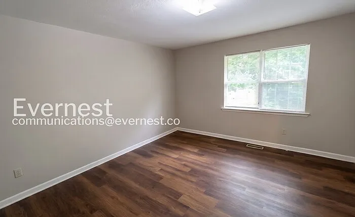 1311 E 31st St #B — Photo 7