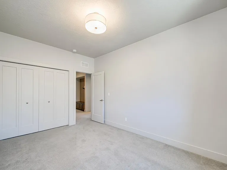 3961 E Parkcenter Blvd — Photo 22