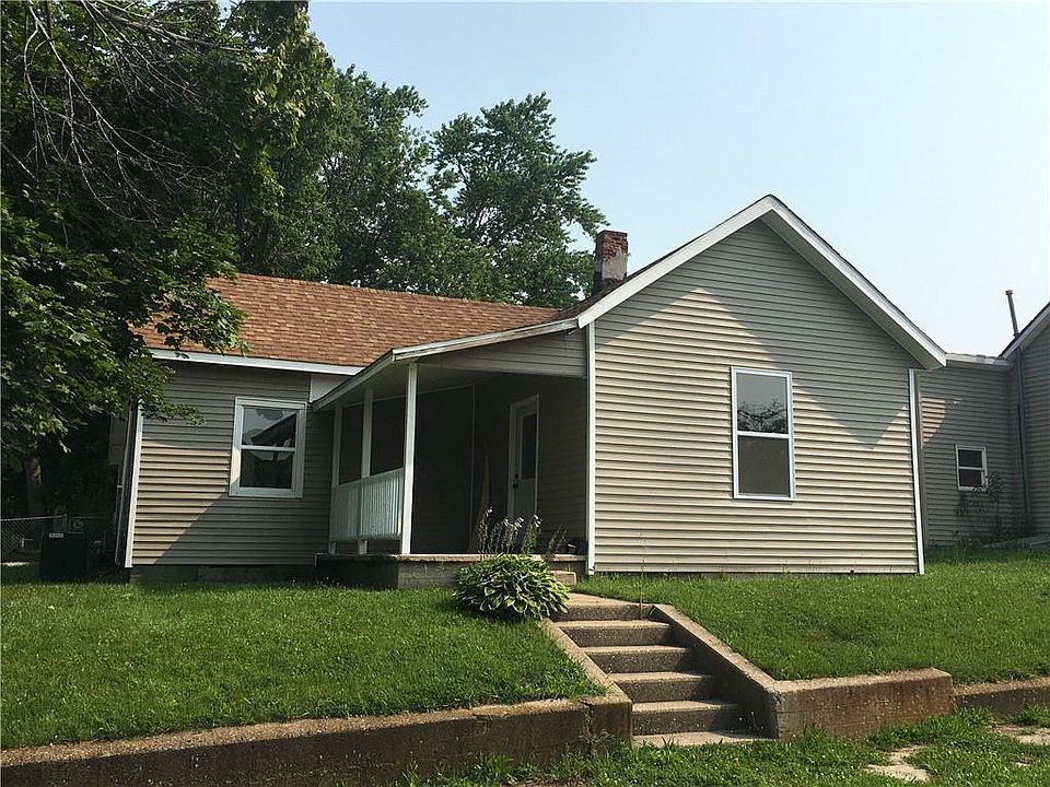 1st image of 704 Tuttle Ave