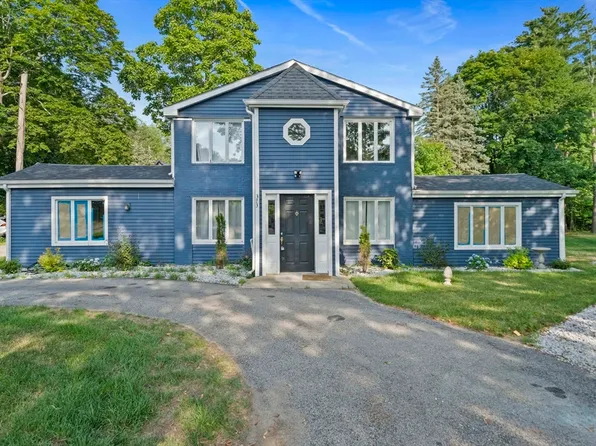 373 E Water St, Rockland, MA 02370