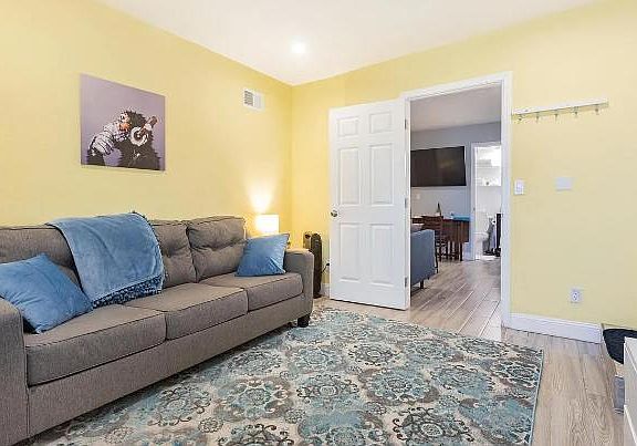 3rd image of 163 Flournoy St #B