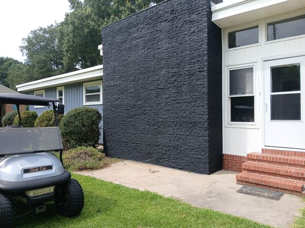 314 W Station St, Mount Olive, NC
