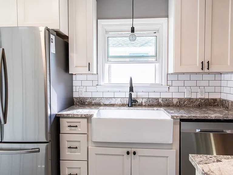 1346 N Canyon St #1 — Photo 7