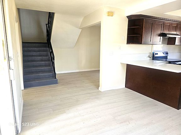 3rd image of 1820 Vine St APT A