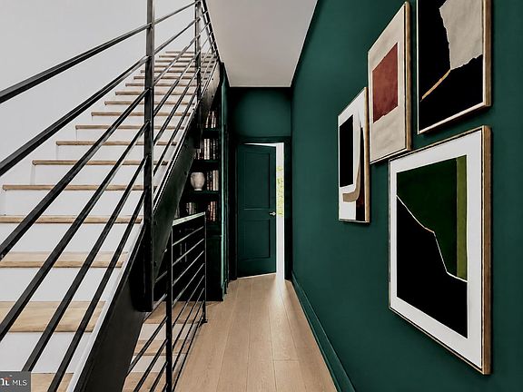 5th image of 1612 Isherwood St NE APT 4