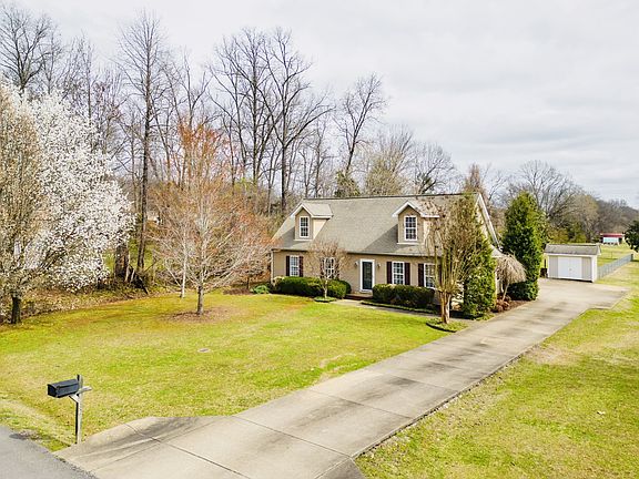 4th image of 1482 Overton Ct