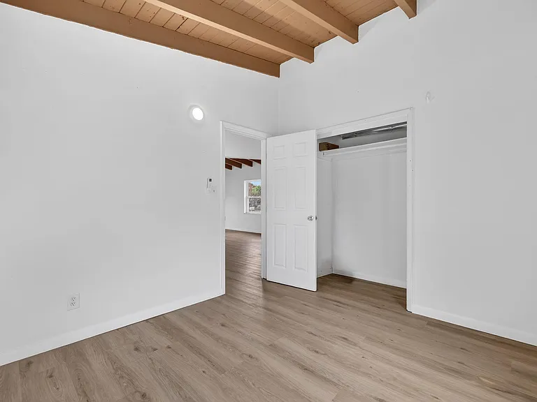 405 N 22nd St — Photo 11