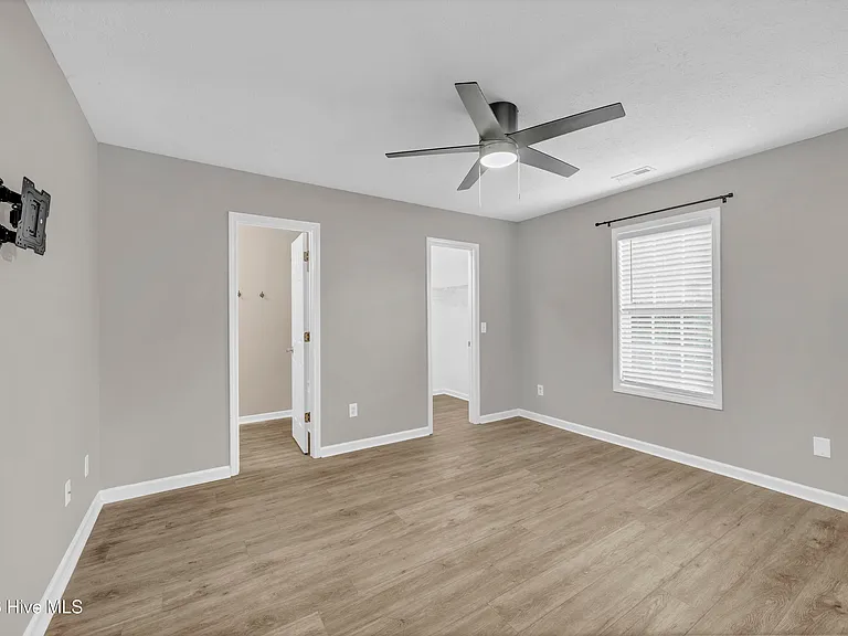 10035 Burning Bush Ridge Ct — Photo 14