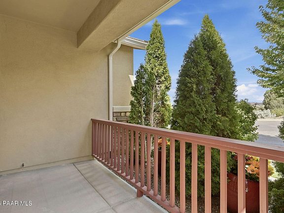 5th image of 2404 Alberta Way