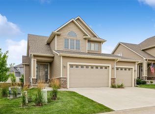 14029 Ridgemont Dr, Urbandale, IA 50323