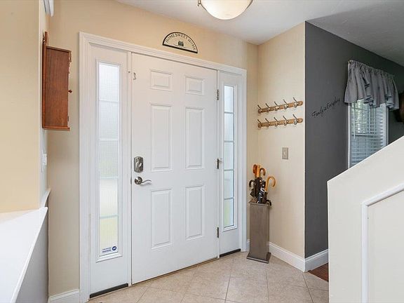 3rd image of 2 Birch Hill Drive