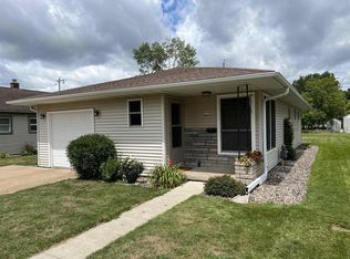 1006 Henrietta St, Wausau, WI 54403