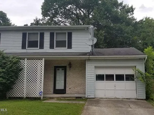 1148 Creekside Dr, Altoona, PA 16601