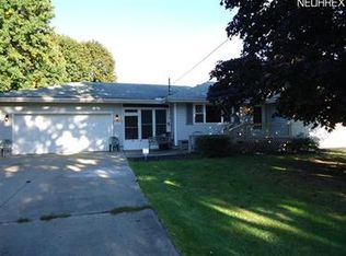 660 Bowhall Rd, Painesville, OH 44077