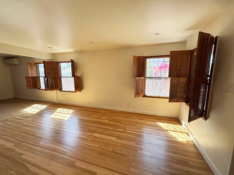 5931 Comey Ave — Photo 6