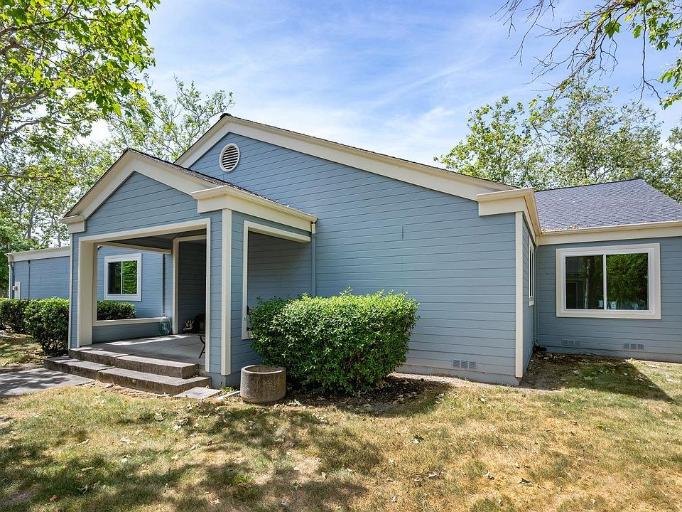 1st image of 9260 Lakewood Drive