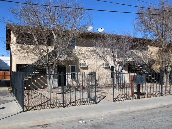 38429 10th Pl E APT 1, Palmdale, CA 93550